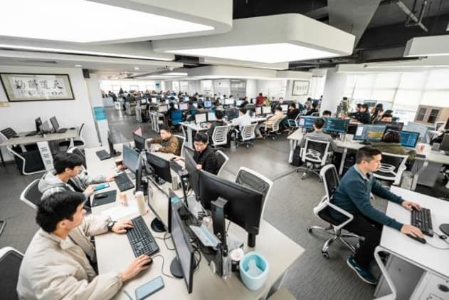 广州鸿亿防伪科技研发与实施团队合影